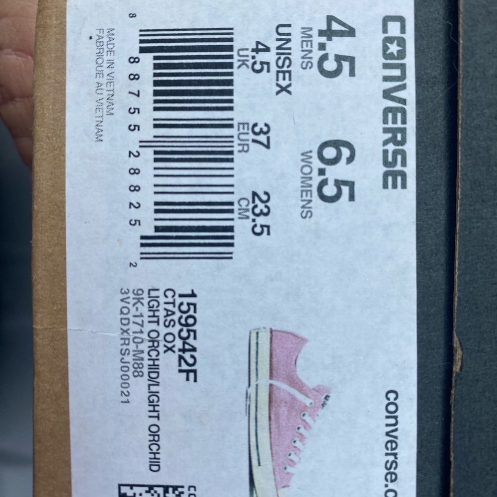Pink converse men’s size 4.5 women’s 6.5